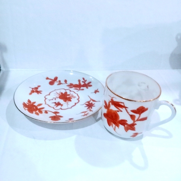 Vintage tea cup and saucer - Picture 3 of 4